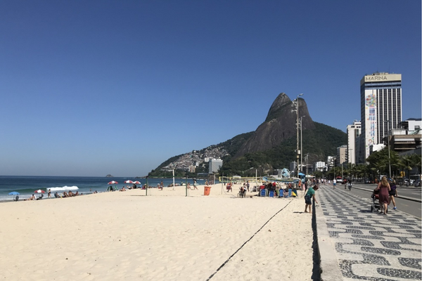 Praia do Leblon