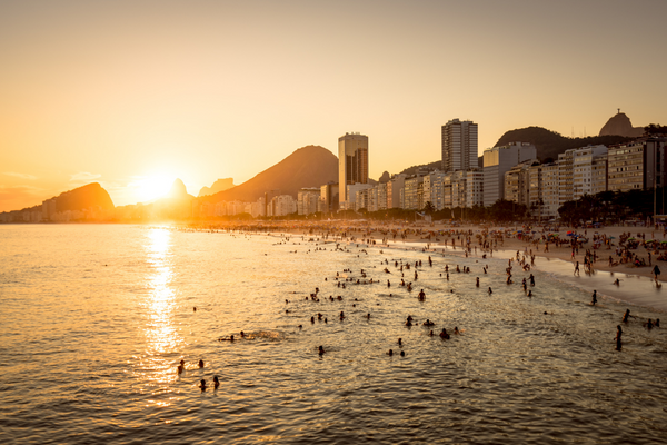 pôr do sol em copacabana